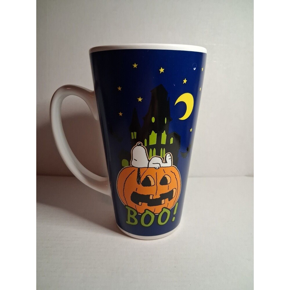 Peanuts Snoopy " Boo! " Tall Ceramic Mug (16oz.)